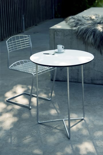 High Tech pöytä ø60 cm - Valkoinen-kuumasinkitty teline - Grythyttan Stålmöbler
